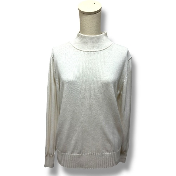 188 Dress-barn | EUC Cream Ribbed Mock Neck Sweater (Size M) - Picture 2 of 13